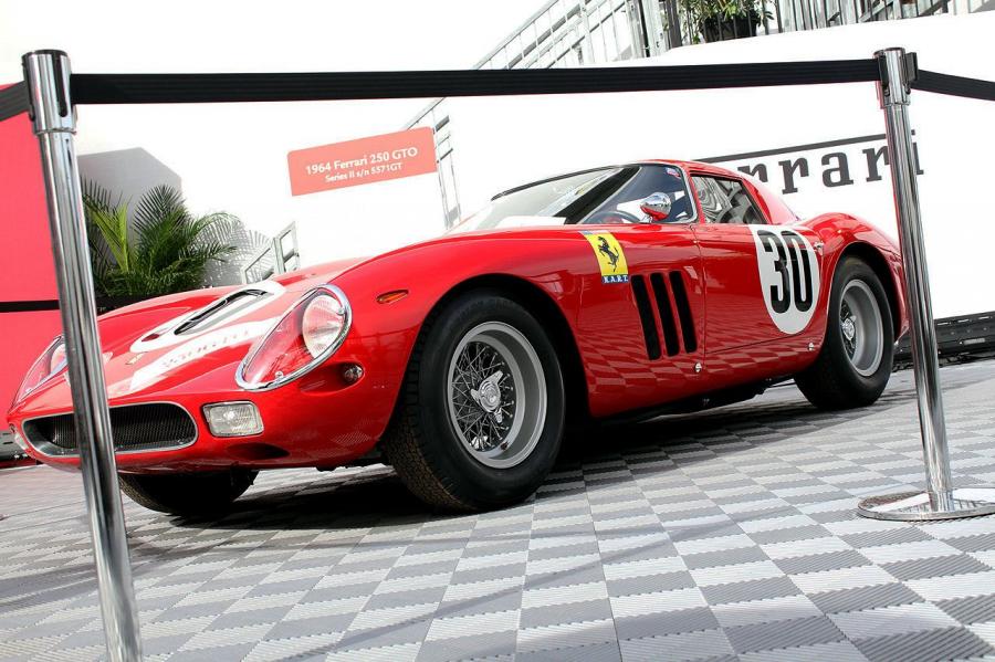  Ferrari 250 GTO (Series II) 1964 года  (фото 2 из 22)